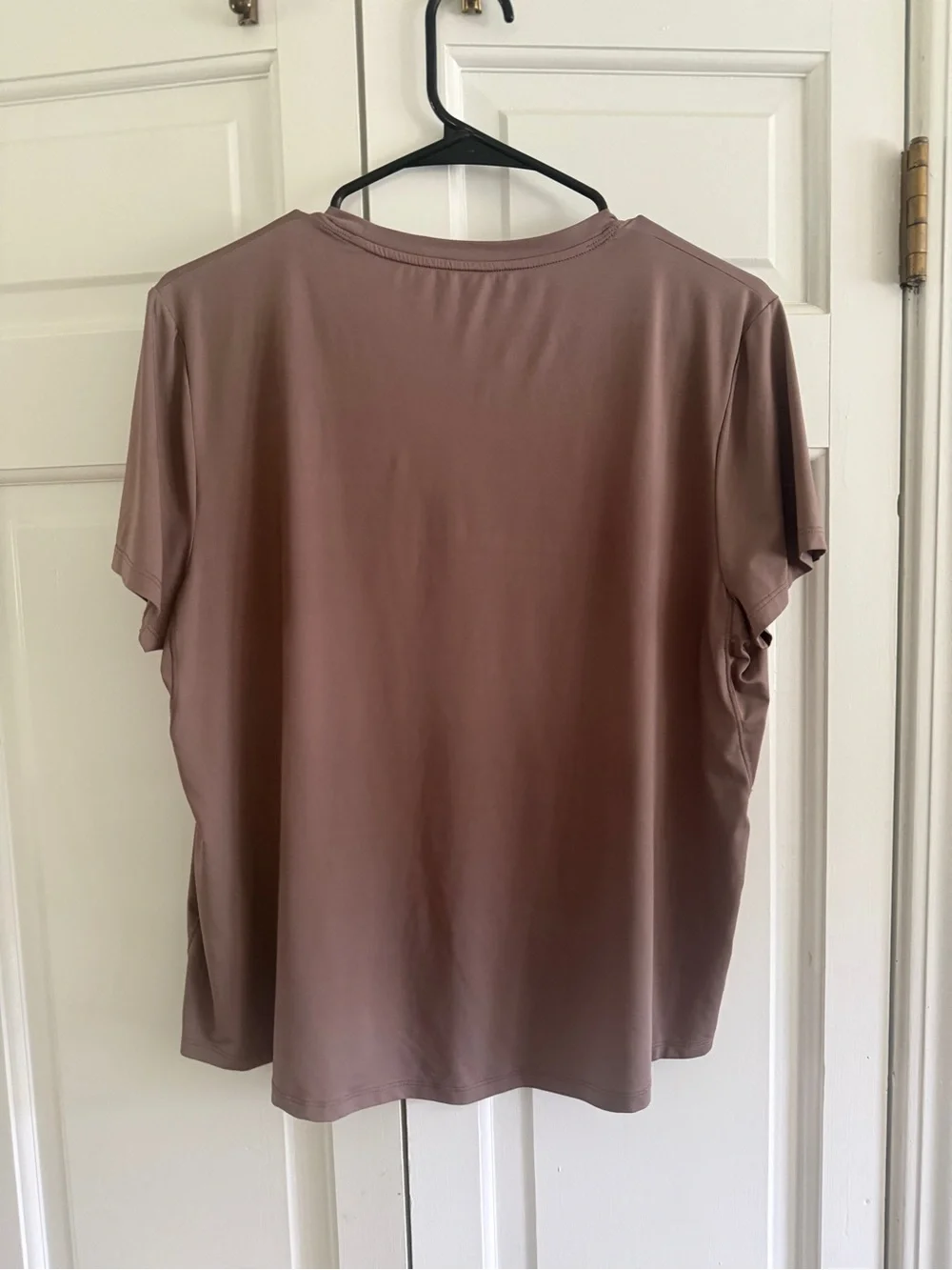 Nike Women’s Short Sleeve Performance Tee — Mauve